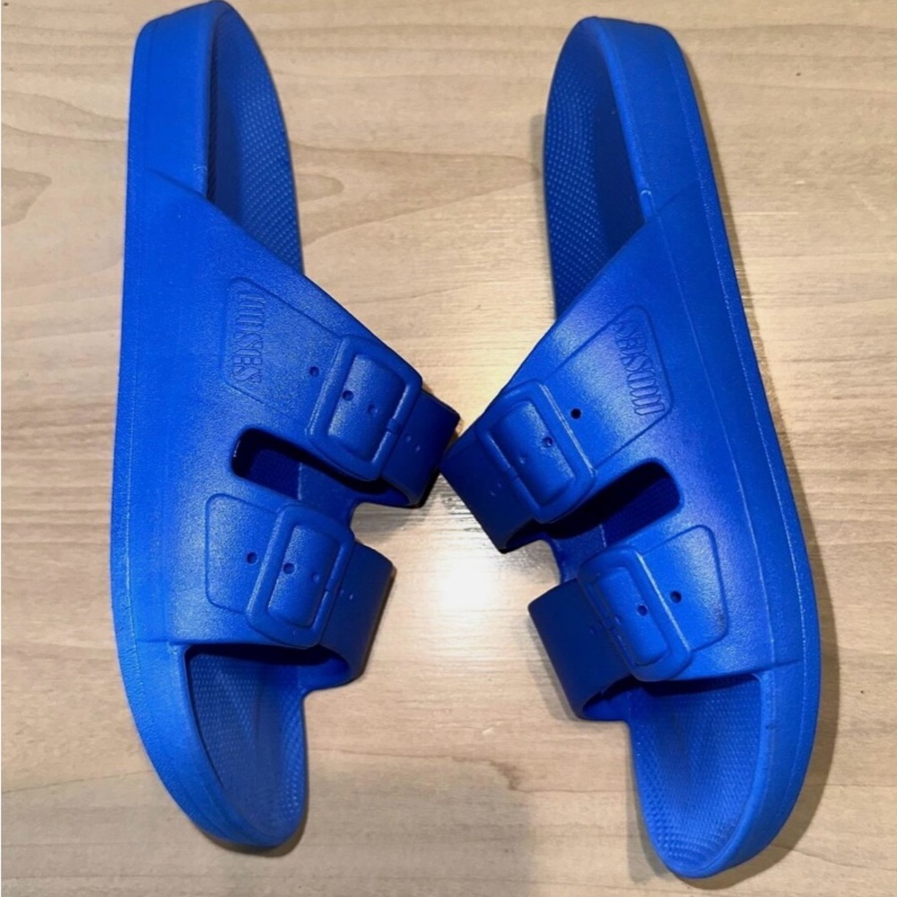 Freedom Moses Blue Open Toe Dual Buckle Slides Sandals Size 28/29 or Kid 11/11.5